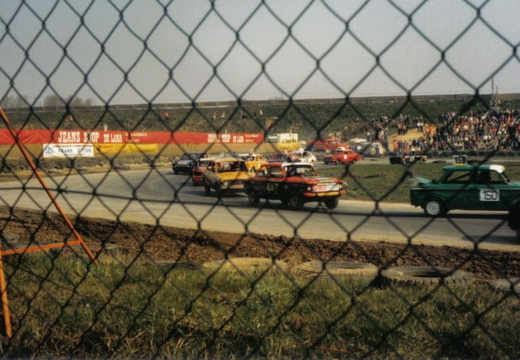 Autospeedway Oldies 105